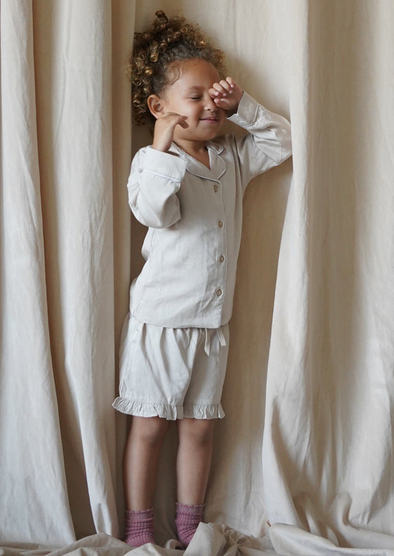 Pajamas Sateen Ruffle Shorts | Fawn