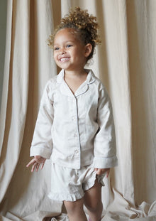  Pajamas Sateen Ruffle Shorts | Fawn